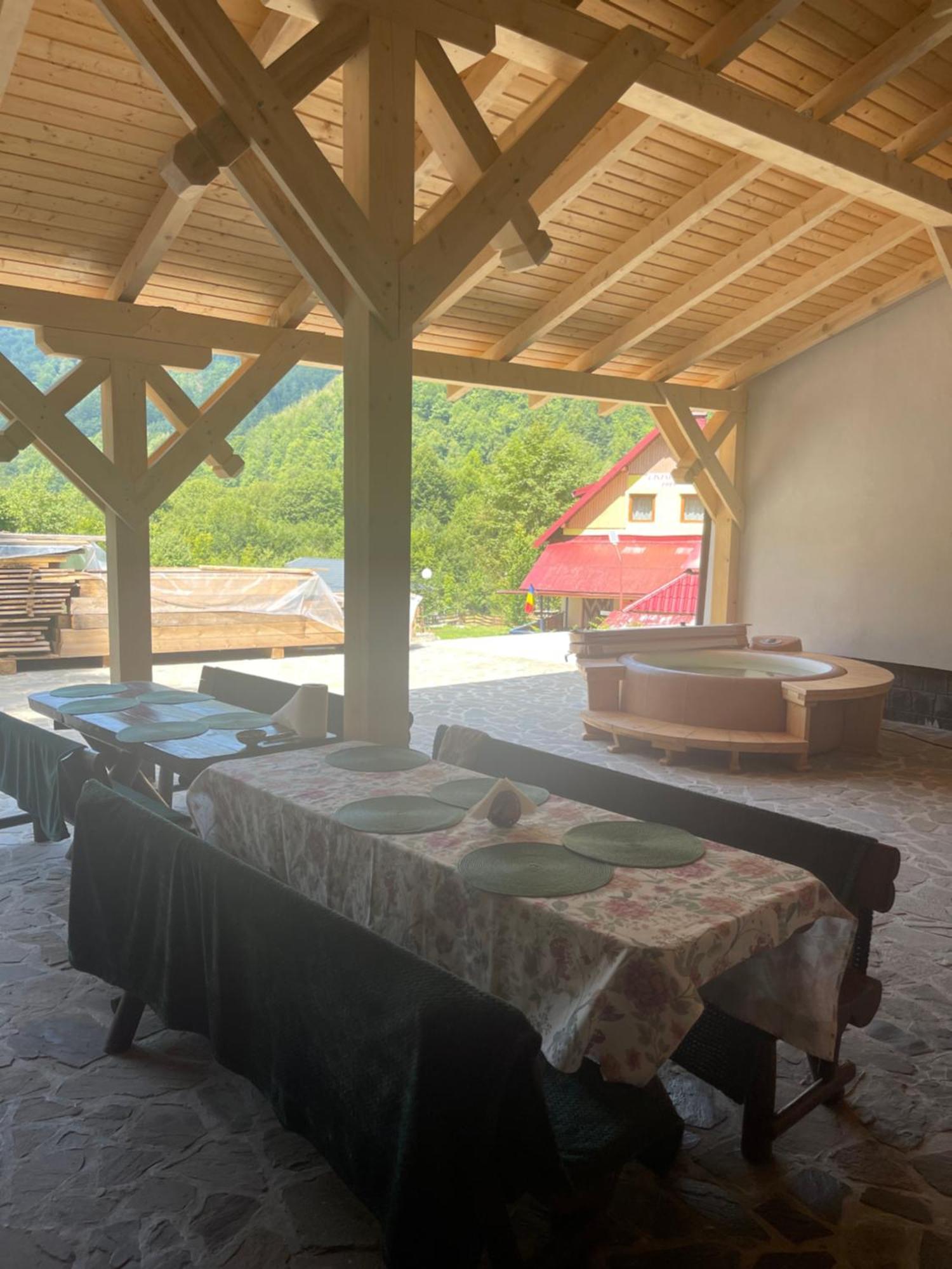 Casa Tudor Padis Buitenkant foto